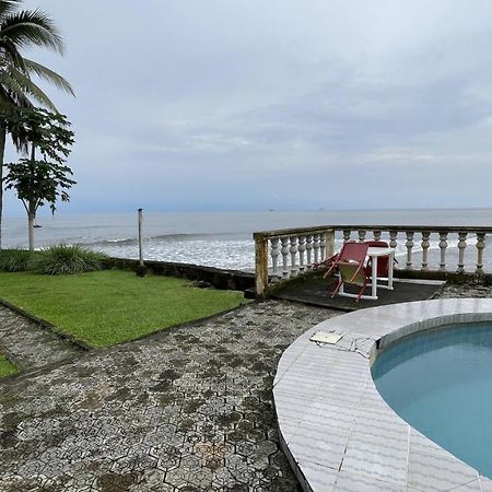 Hotel Les Polygones Kribi Bagian luar foto