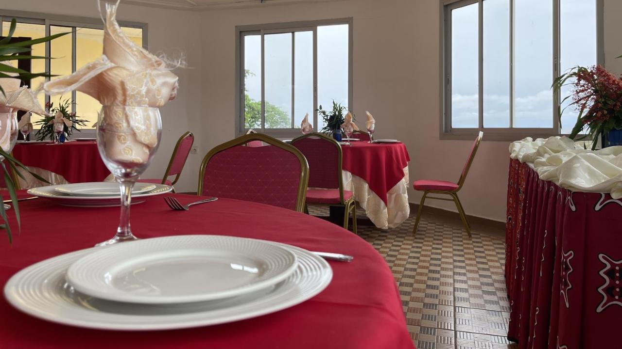 Hotel Les Polygones Kribi Bagian luar foto